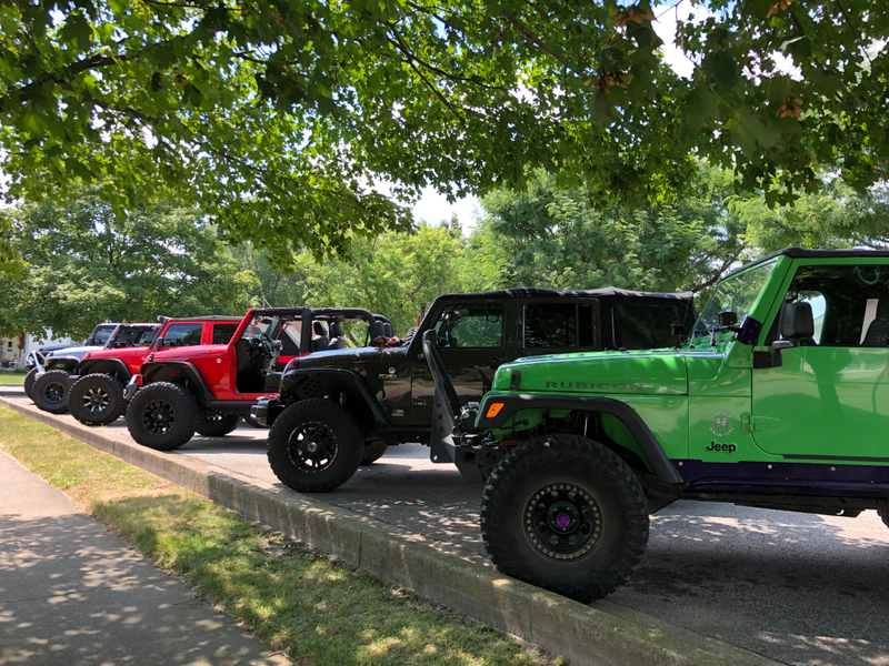 Illustration for article titled Jeep wedding